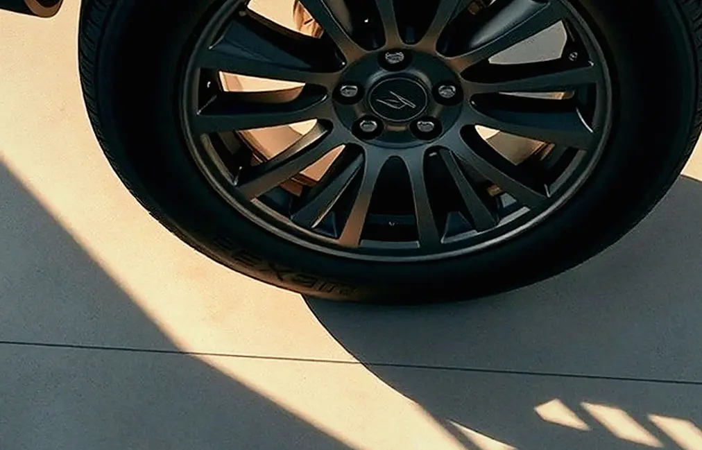 예산 AMG EQE53 넥센타이어렌탈 시공 후